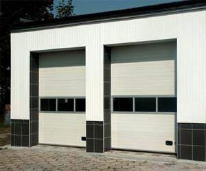 Пример встроенных окон в ворота Харьков